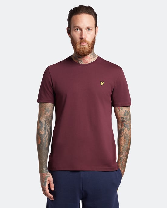 Lyle & Scott Plain T-Shirt in Burgundy - Image 3
