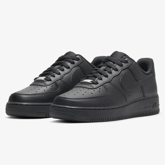 Zapatillas Nike Air Force 1 '07 para mujer en negro - Image 1