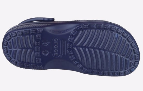 Zuecos de unisex Crocs en azul - Image 5