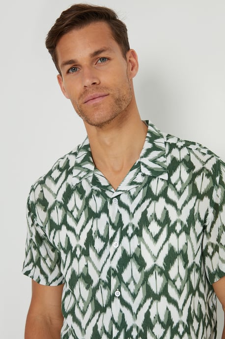 Green 'Corbar' Printed Revere Collar Short Sleeve Shirt