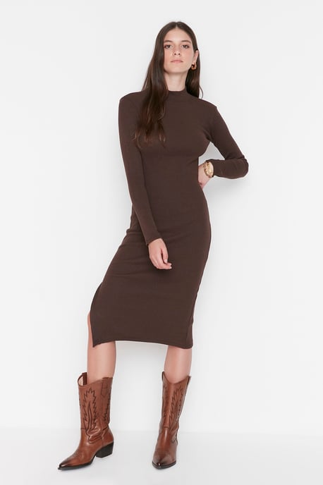 Trendyol Women's Standing collar bodycone Midi Dress - Image 4