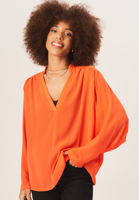 Blusa Soberanamente Amplia de Chifón Texturizado - Image 2