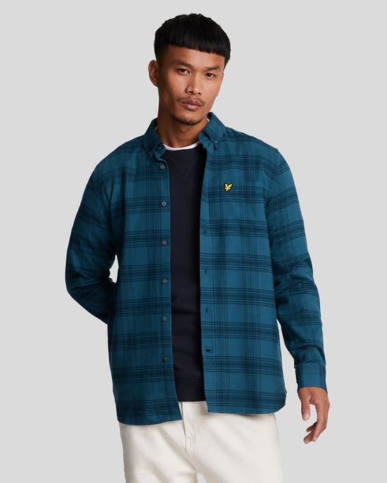 Camisa de manga larga azul marino oscuro de franela a cuadros tonales de Lyle & Scott - Image 1