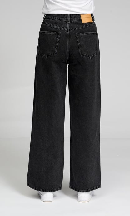 The Original Performance Wide Jeans - Washed Black Denim