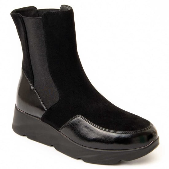 Montevita Wedge Ankle Boot Calig2 In Black
