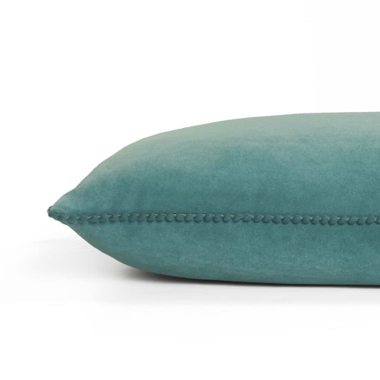 furn. Funda de Cojín de Terciopelo Cuadrada con Flecos de Pom-Pom Cosmo - Image 3