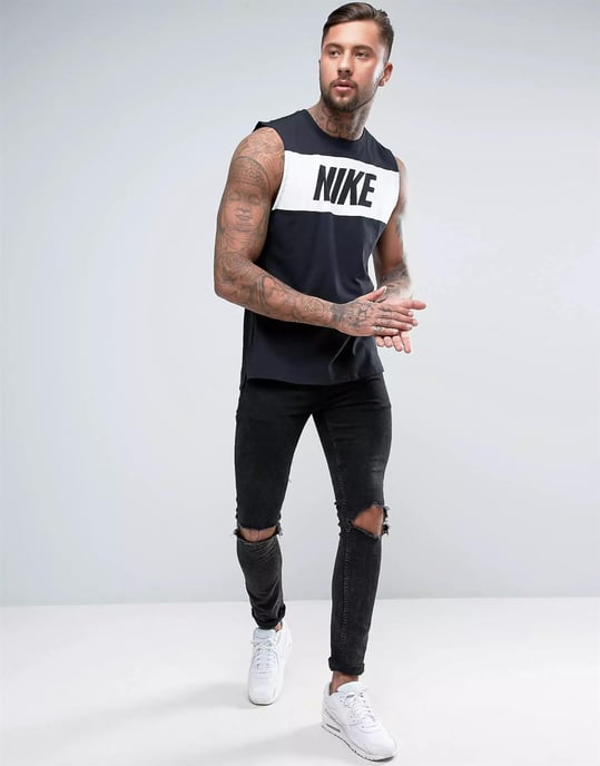 Nike Camiseta Sin Mangas Con Logo Retro En Negro - Image 4
