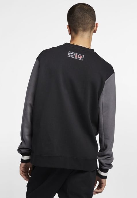 Sudadera negra con cuello redondo y tejido polar Air de Nike - Image 2