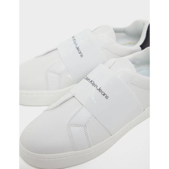 Zapatillas de mujer Calvin Klein con suela elástica en blanco - Image 4