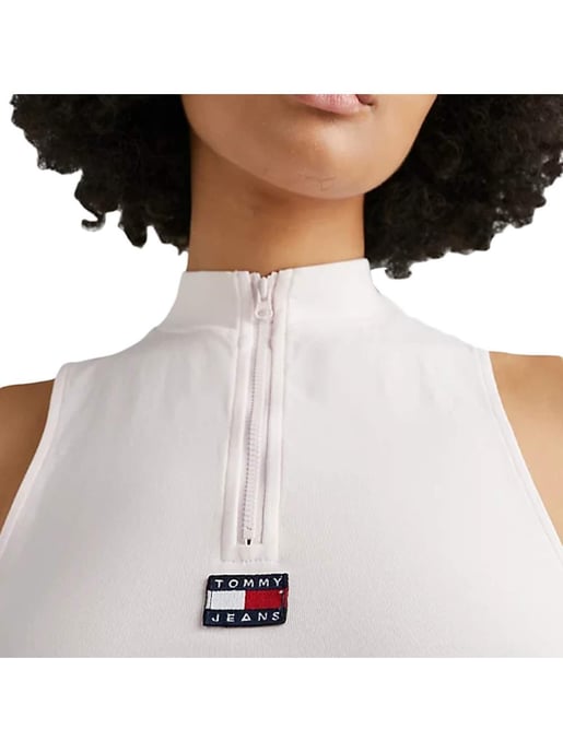 Top de mujer Tommy Jeans con insignia - Image 3