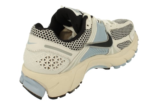 Nike Womens Zoom Vomero 5 Trainers White - Image 3