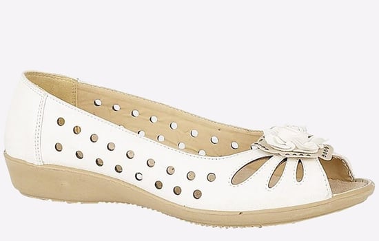 Boulevard Mia Flower Womens - Image 1