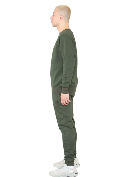 Chándal con logo bordado y cuello redondo MYT para hombre en color caqui - Image 3