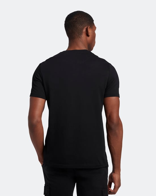 Lyle & Scott Plain T-Shirt in Black - Image 3