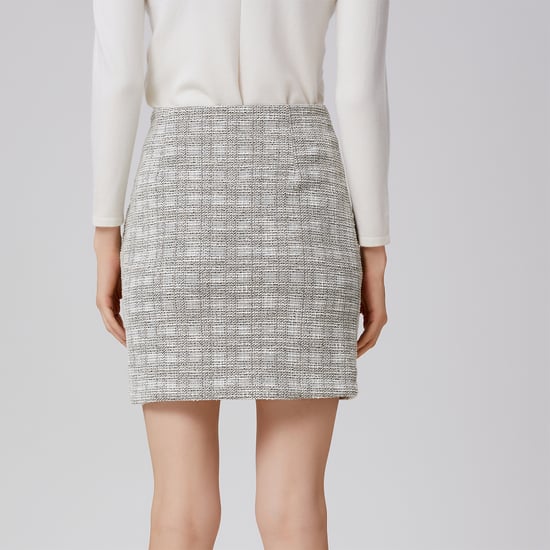 Short skirt with side drape and bias - Image 6