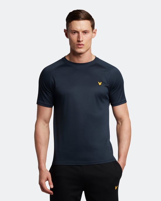 Lyle & Scott Sports Core Raglan T-Shirt in Navy - Image 1