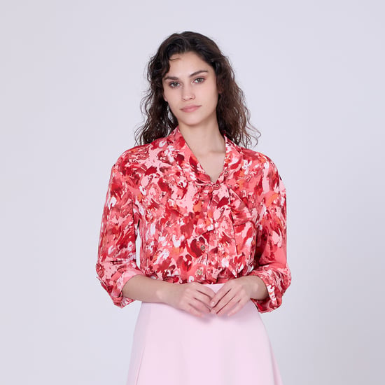 Ascot-tie blouse and abstract print - Image 2