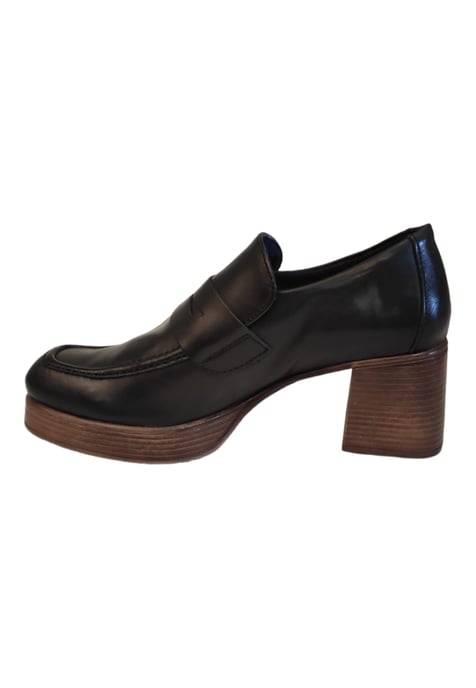 Woman's Monkstrap Shoe Mis Alas color Black