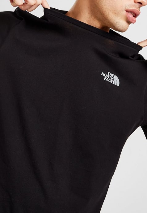 Camiseta The North Face Simple Dome Reflective Logo en negro - Image 3