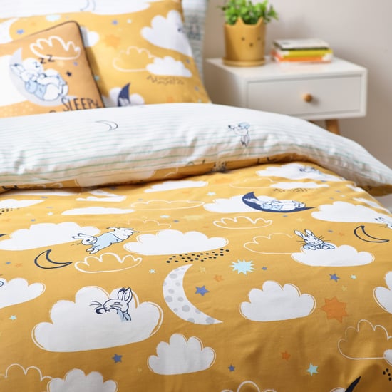 Peter Rabbit TM Sleepy Head Reversible Duvet Cover Set
