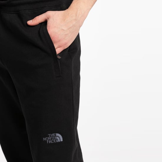 The North Face Joggers NSE LIGHT Con Bolsillos Y Cremallera Negro Hombre - Image 4