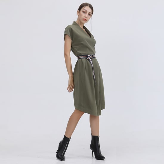 Mid-length wrap effet dress and added belt - Image 1