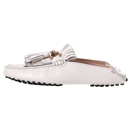 Tod's Tassel and Chain Detail Loafers in White Leather - Image 2
