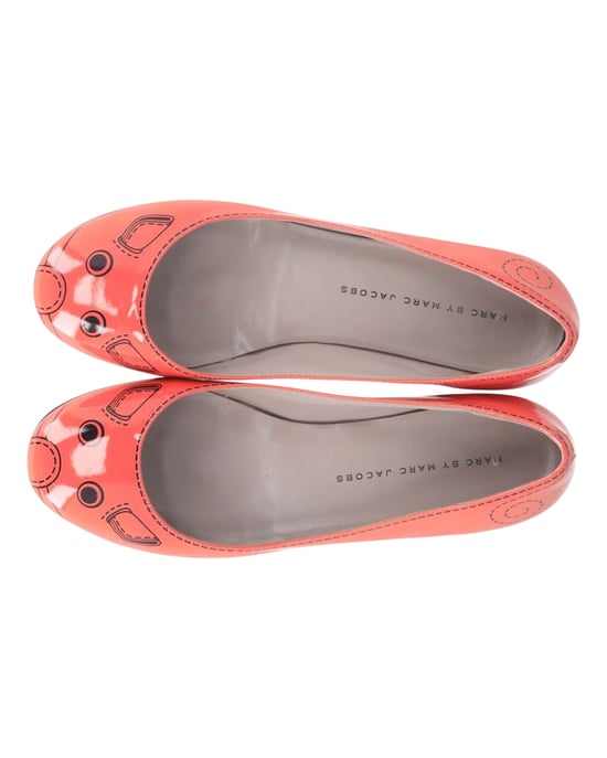Marc Jacobs Mouse Print Ballet Flats in Orange Patent Leather - Image 5