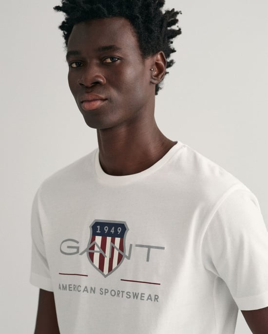 GANT Mens Regular Fit Short Sleeve Archive Shield T-Shirt - Image 3