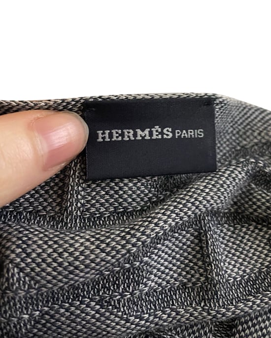Hermes Chain-Motif Knit Muffler in Grey Cotton and Silk - Image 2