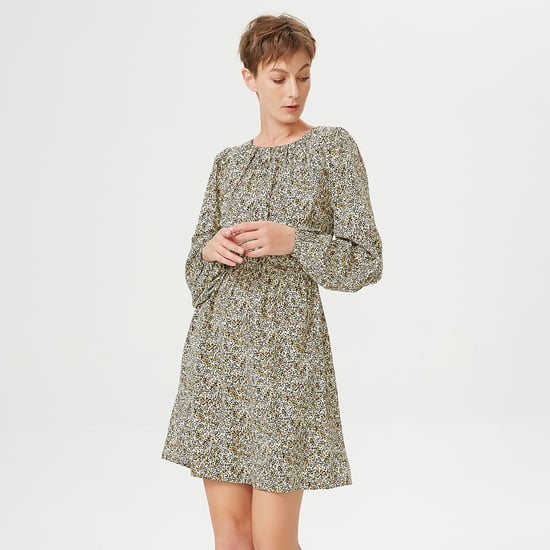 Short dress with elasticated size and flower print - Image 2