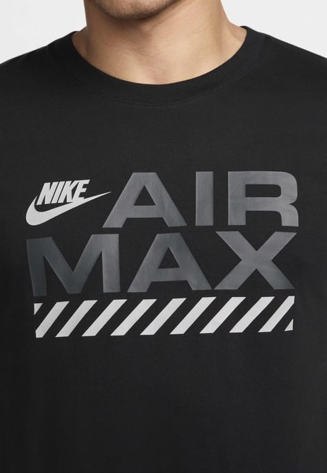 Camiseta Nike Air Max Graphic Negra, Hombre - Image 3