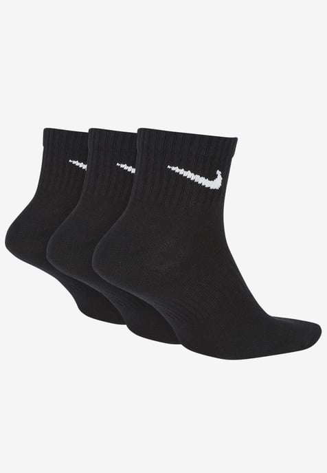 Nike Dry Cushion Everyday 3 pares de calcetines tobilleros en negro - Image 2