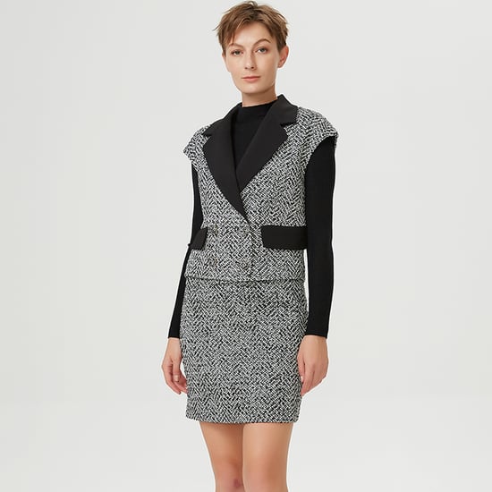 Tweed vest with contrasting collar - Image 1