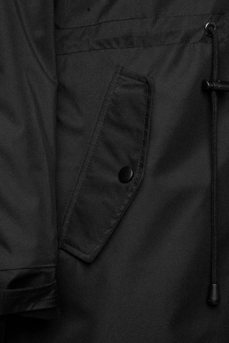 Emma Festival Mac in Black