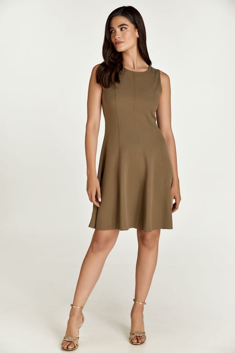 Vestido Cloche Color Oliva - Image 3