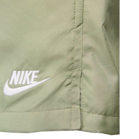 Nike pantalones cortos verde menta - Image 3