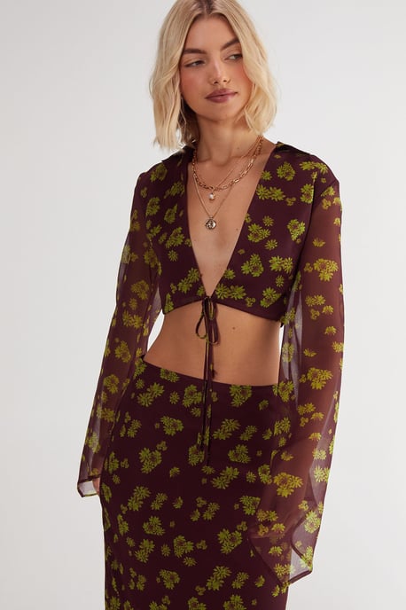 Ditsy Crinkle Chiffon Tie Front Fluted Sleeve Crop Top