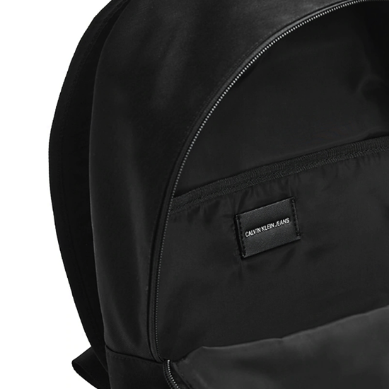 Mochila redonda de Calvin Klein para hombre - Image 4