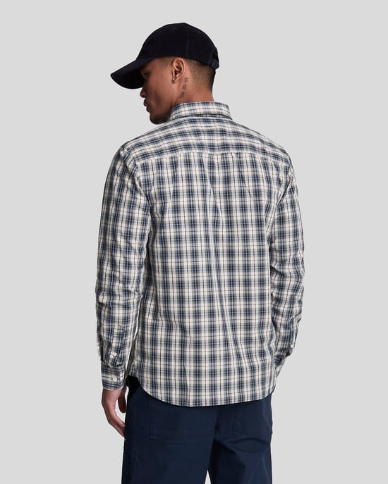 Camisa de manga larga de popelín a cuadros lavados Cove/azul marino oscuro de Lyle & Scott - Image 3