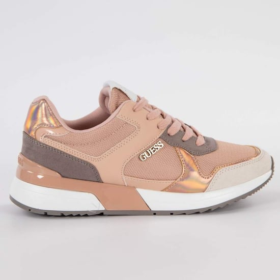 Zapatillas Guess para mujer en color nude - Image 5