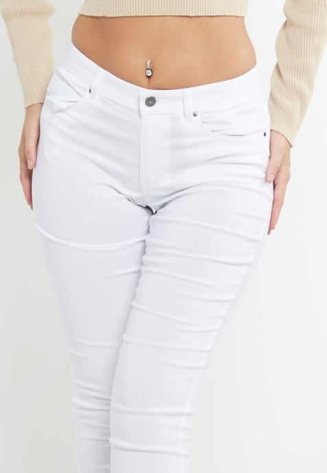 MYT Chinos ajustados y superelásticos para mujer, color blanco - Image 5