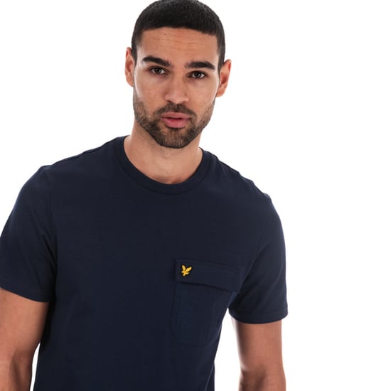 Lyle & Scott camiseta azul con bolsillo de nailon - Image 4