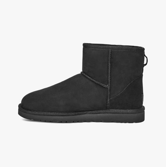 Botas UGG CLASSIC MINI para Hombre Negros - Image 6