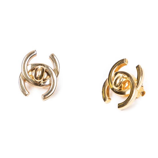 CC Turn Lock Clip On Earrings Pendientes - Image 1