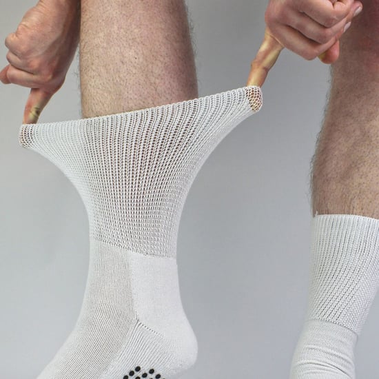 Paquete de 4 calcetines de bambú para diabéticos con puños para hombres y mujeres - Image 2