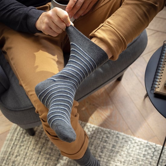 Lote de 6 calcetines de algodón no elásticos con dibujo cuadrado para hombres con mala circulación - Image 4