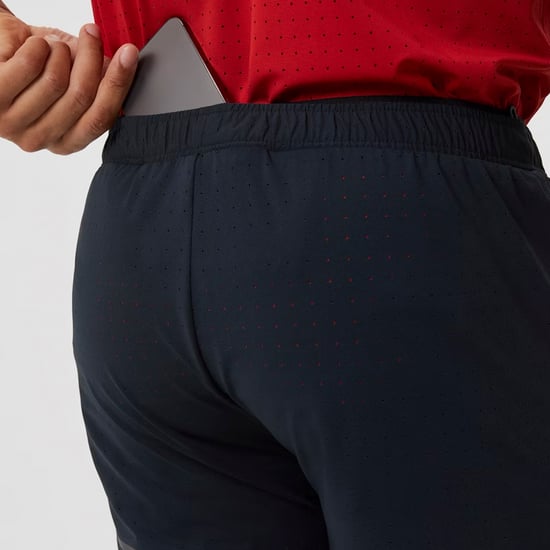Pantalones cortos deportivos perforados transpirables y ligeros para hombre - Image 4