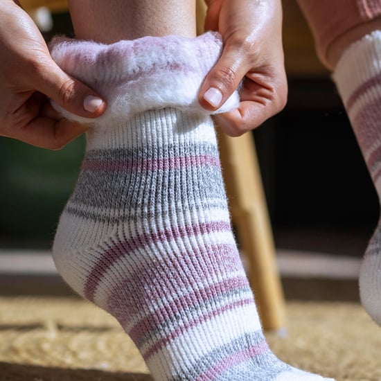 Calcetines térmicos de invierno para mujer con estampado de rayas variadas - Image 3