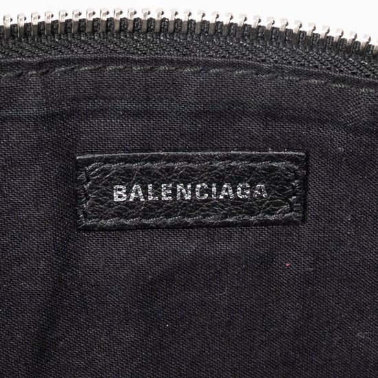Balenciaga Logo Zip Clutch en Negro Piel de becerro - Image 4